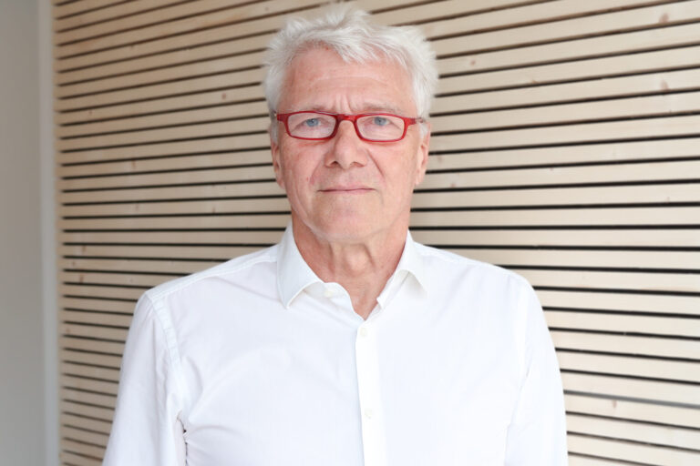 MR Dr. Kurt Sihorsch, MBA