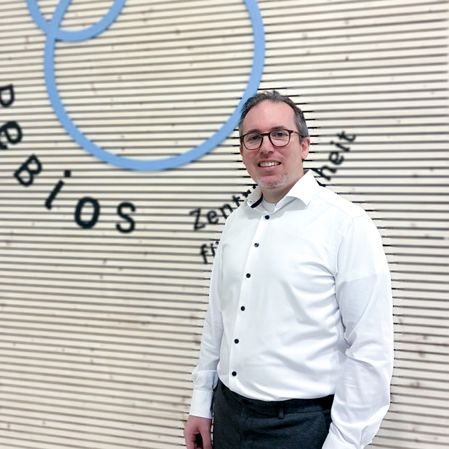 Dr. Richard Pfandner